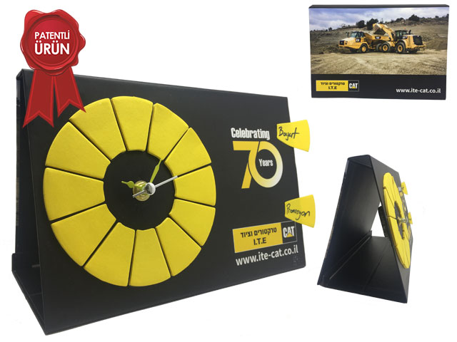 Table Top Clock with Postit